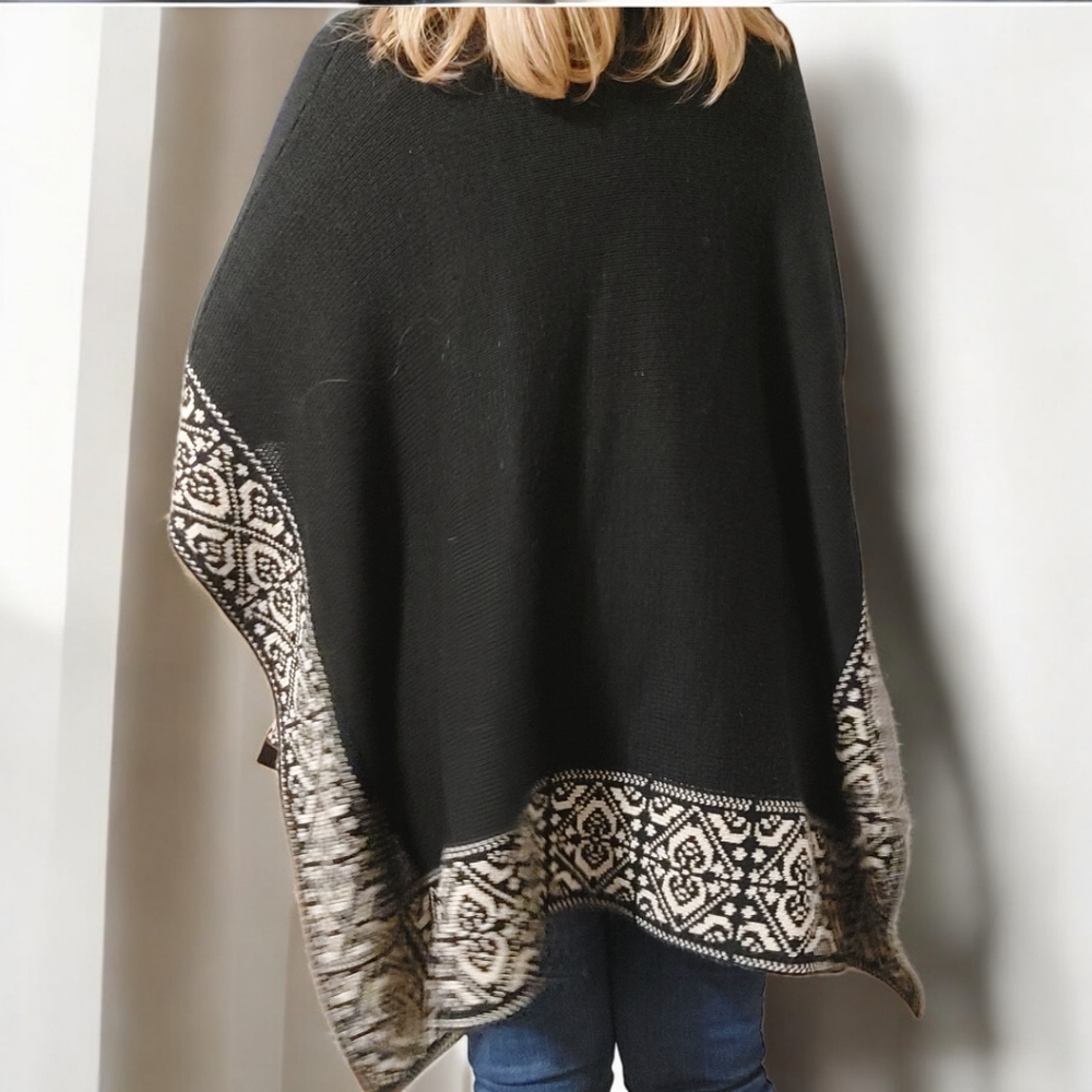 Black Rivet Poncho Sweater - Picture 5 of 8